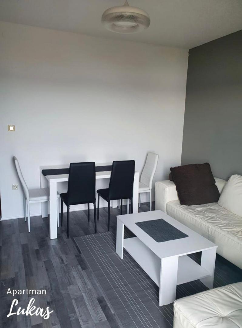 Apartmani Mazzarolli Jadranovo Camera foto