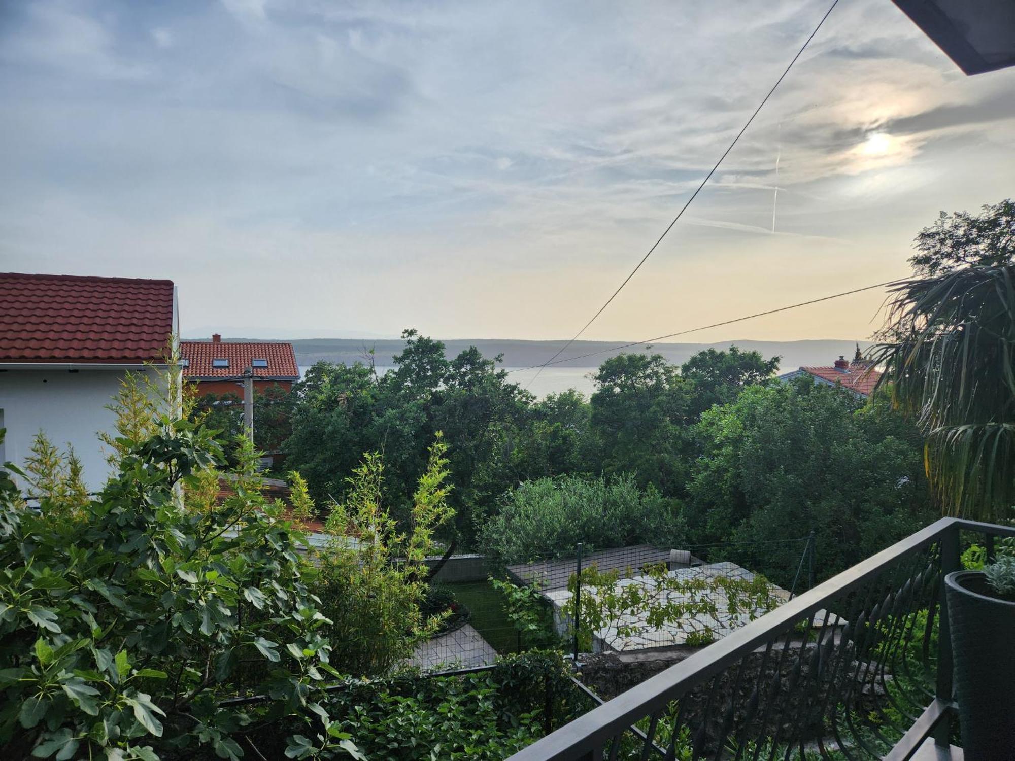 Apartmani Mazzarolli Jadranovo Esterno foto